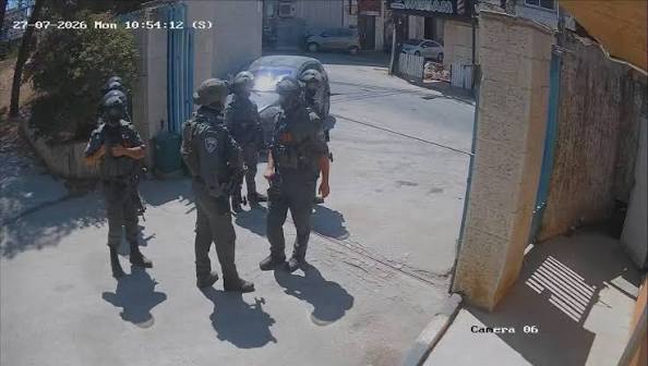 إصابة صحفيين أثناء اقتحام الاحتلال قلنديا