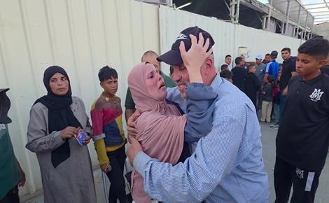 الصليب الأحمر يسهل نقل 35 معتقلا إلى غزة